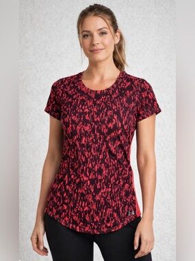 Under Armour Women’s Small HeatGear Athletic Top Red Black Print Shirt